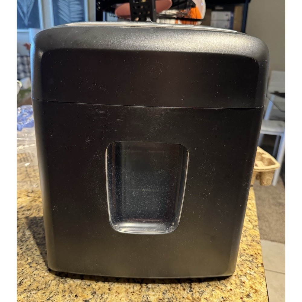 Amazon Basics 8-Sheet Cross-Cut Paper Shredder, Cross Random Cuts